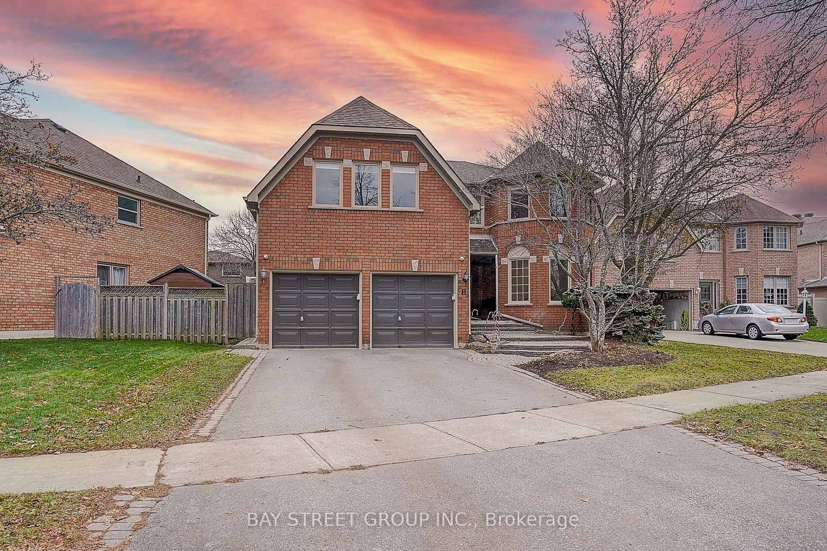 8 Mooreland Court, Markham Village, Markham 