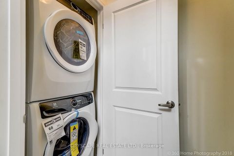 Photo 13 at 4 - 142 William Duncan Road, CFB, Toronto