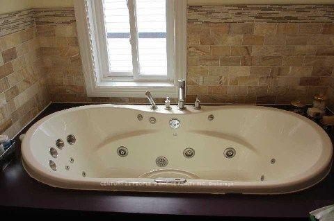 Photo 4 at 34 Fairwood Crescent, West Hill, Toronto