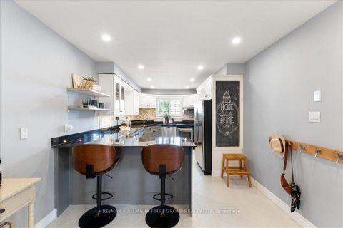 Photo 11 at 1288 Old Orchard Avenue, Bay Ridges, Pickering