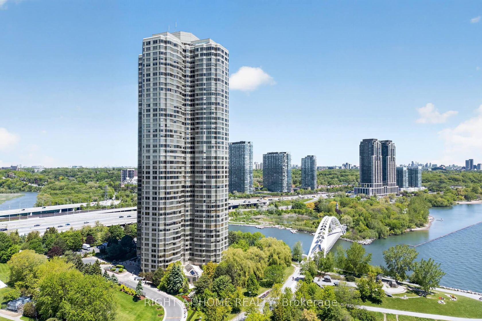 607 - 1 Palace Pier Court, Mimico, Toronto photo number 2