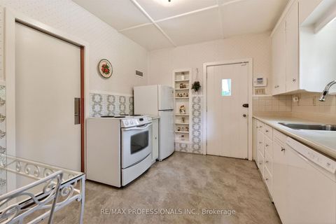 Photo 14 at 14 North Drive, Humber Valley, Toronto
