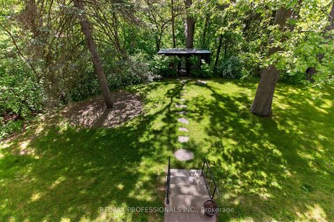 Photo 31 at 14 North Drive, Humber Valley, Toronto