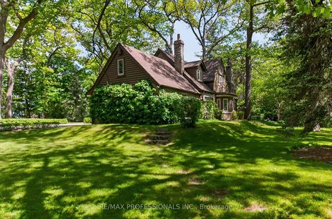 Photo 32 at 14 North Drive, Humber Valley, Toronto