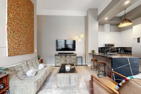 Photo 5 at 305 - 135 Dalhousie Street, Yonge Corridor, Toronto