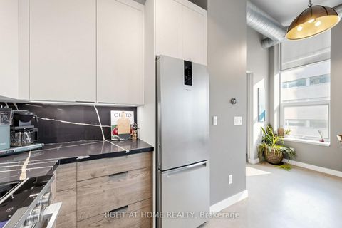 Photo 11 at 305 - 135 Dalhousie Street, Yonge Corridor, Toronto