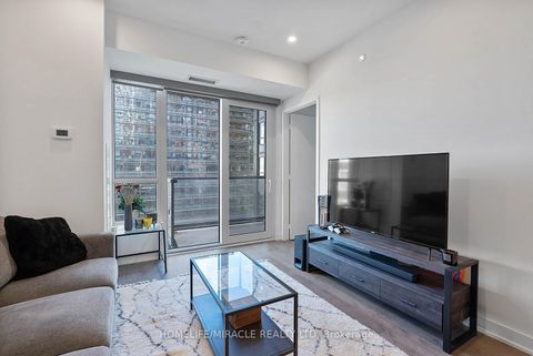 Photo 12 at 1322 - 108 Peter Street, Waterfront Communities C1, Toronto