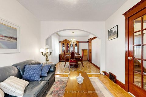 Photo 4 at 494 Oakwood Avenue W, Oakwood Village, Toronto