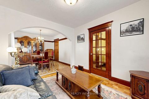 Photo 5 at 494 Oakwood Avenue W, Oakwood Village, Toronto