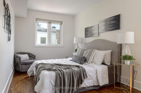 Photo 7 at 93 Walnut Avenue, Niagara, Toronto
