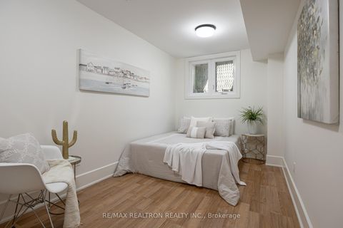 Photo 11 at 93 Walnut Avenue, Niagara, Toronto