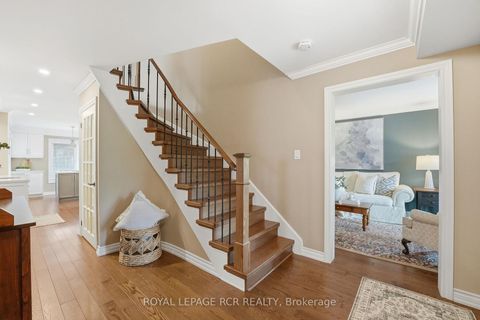 Photo 3 at 40 Moffat Crescent, Aurora Heights, Aurora