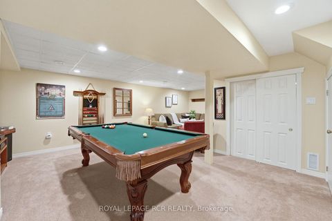 Photo 30 at 40 Moffat Crescent, Aurora Heights, Aurora