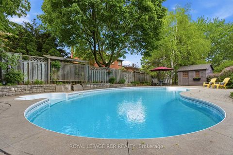 Photo 36 at 40 Moffat Crescent, Aurora Heights, Aurora