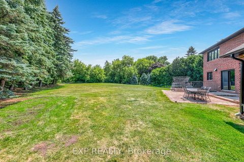 Photo 42 at 17 Chamberlain Court, Nobleton, King