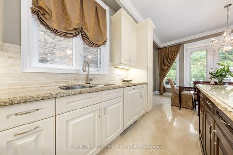 Photo 12 at 283 Lady Valentina Avenue, Patterson, Vaughan