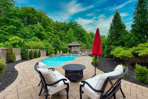 Photo 49 at 283 Lady Valentina Avenue, Patterson, Vaughan