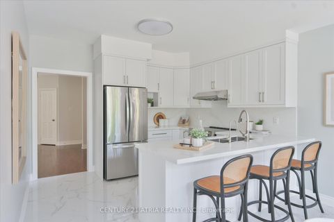 Photo 16 at 119 Martini Drive, Rouge Woods, Richmond Hill