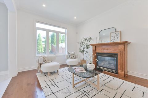 Photo 24 at 119 Martini Drive, Rouge Woods, Richmond Hill
