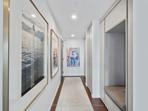 Photo 3 at 904 - 21 Lawren Harris Square, Waterfront Communities C8, Toronto
