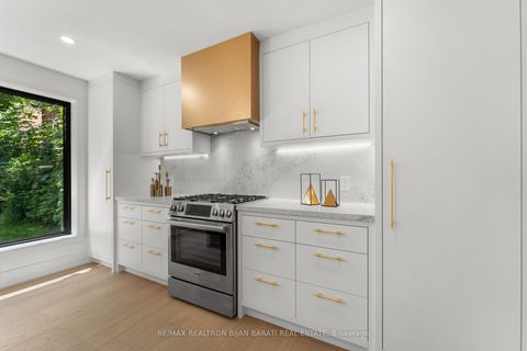 Photo 13 at 593 Cummer Avenue, Steeles, Toronto