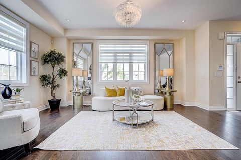 Photo 5 at 6 Ruffle Lane, Oak Ridges, Richmond Hill