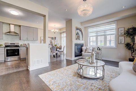 Photo 9 at 6 Ruffle Lane, Oak Ridges, Richmond Hill