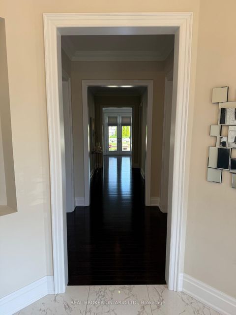 Photo 2 at 32 Richard Serra Court S, King City, King