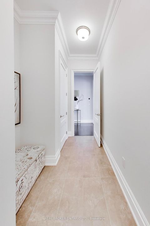 Photo 11 at 32 Richard Serra Court S, King City, King