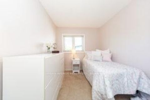 Photo 9 at 136 Tower Drive, Maryvale, Toronto