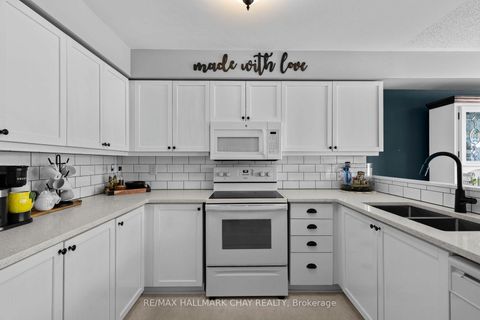 Photo 4 at 38 - 430 MAPLEVIEW Drive E, Painswick South, Barrie