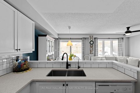 Photo 5 at 38 - 430 MAPLEVIEW Drive E, Painswick South, Barrie