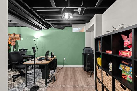 Photo 24 at 38 - 430 MAPLEVIEW Drive E, Painswick South, Barrie