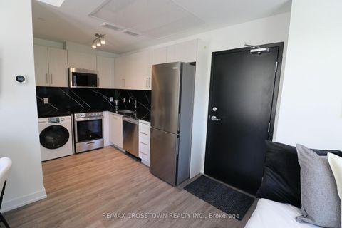 Photo 13 at 57 - 861 Sheppard Ave Avenue W, Clanton Park, Toronto