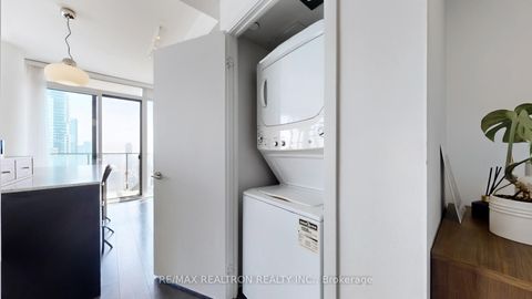 Photo 21 at 3208 - 75 St Nicholas Street, Bay Street Corridor, Toronto