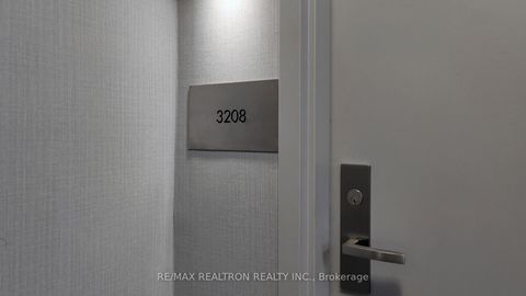 Photo 23 at 3208 - 75 St Nicholas Street, Bay Street Corridor, Toronto