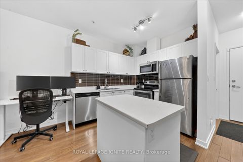 Photo 10 at 116 - 3560 St Clair Avenue E, Scarborough Village, Toronto