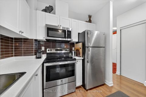 Photo 13 at 116 - 3560 St Clair Avenue E, Scarborough Village, Toronto