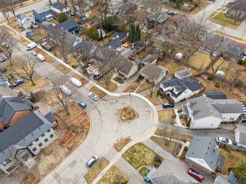 Photo 18 at 11 Chelsea Drive, Alderwood, Toronto