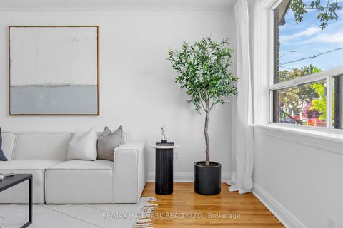 Photo 6 at 55 Joanith Drive, Parkview, Toronto