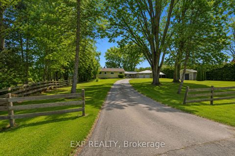 Photo 7 at 561 Duclos Point Road, Virginia, Georgina