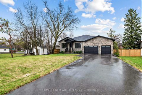 Photo 1 at 225 Sunnybrae Avenue, Stroud, Innisfil
