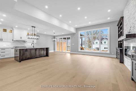 Photo 8 at 225 Sunnybrae Avenue, Stroud, Innisfil