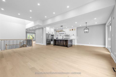 Photo 9 at 225 Sunnybrae Avenue, Stroud, Innisfil