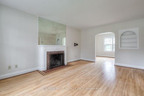 Photo 5 at 1109 Royal York Road, Kingsway South, Toronto