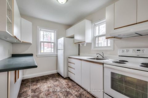 Photo 6 at 1109 Royal York Road, Kingsway South, Toronto