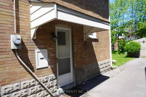 Photo 13 at 1109 Royal York Road, Kingsway South, Toronto