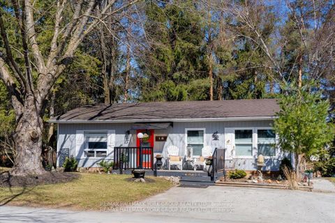 Photo 1 at 18 Cherrywood Lane, Rural Innisfil, Innisfil