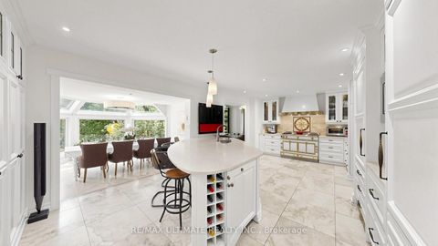 Photo 5 at 25 Bellehaven Crescent, Scarborough Village, Toronto