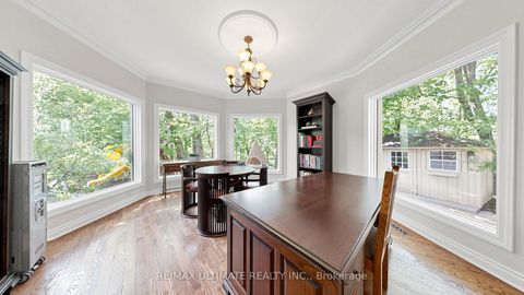 Photo 7 at 25 Bellehaven Crescent, Scarborough Village, Toronto